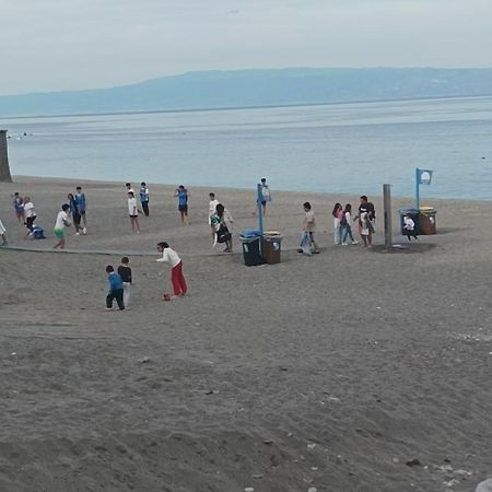 Vacanza Taormina Mare Mazzeo Bagian luar foto