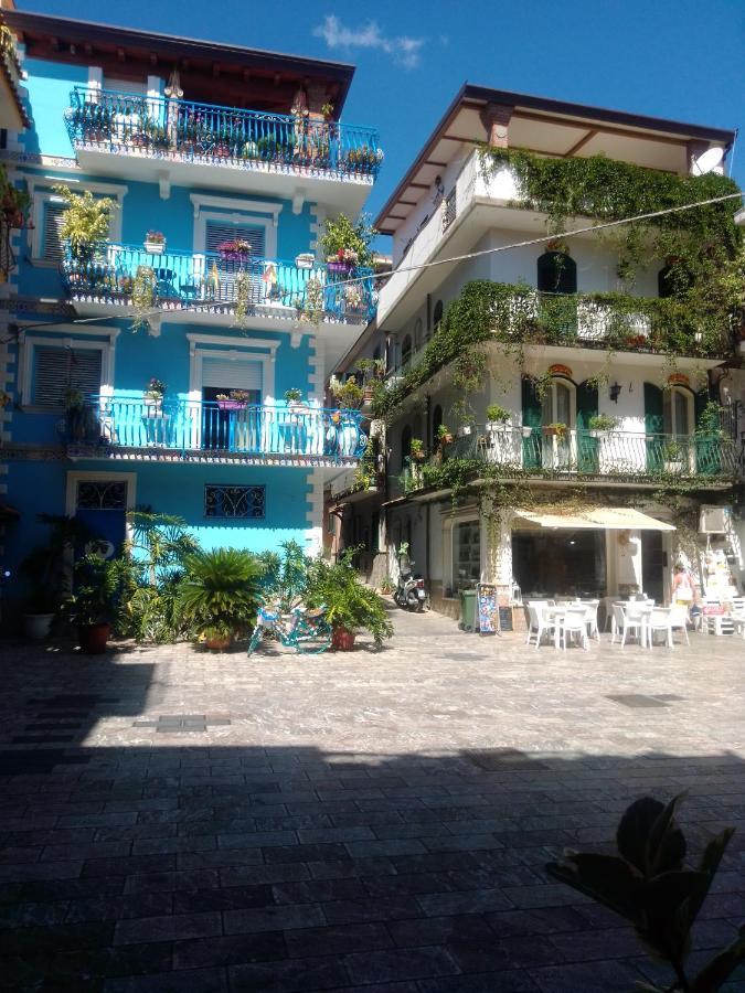 Vacanza Taormina Mare Mazzeo Bagian luar foto