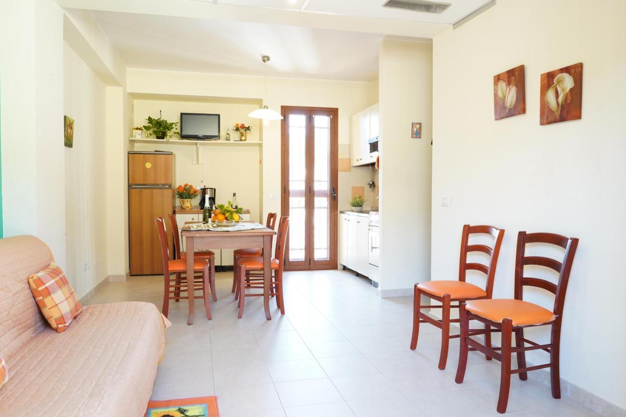 Vacanza Taormina Mare Mazzeo Bagian luar foto