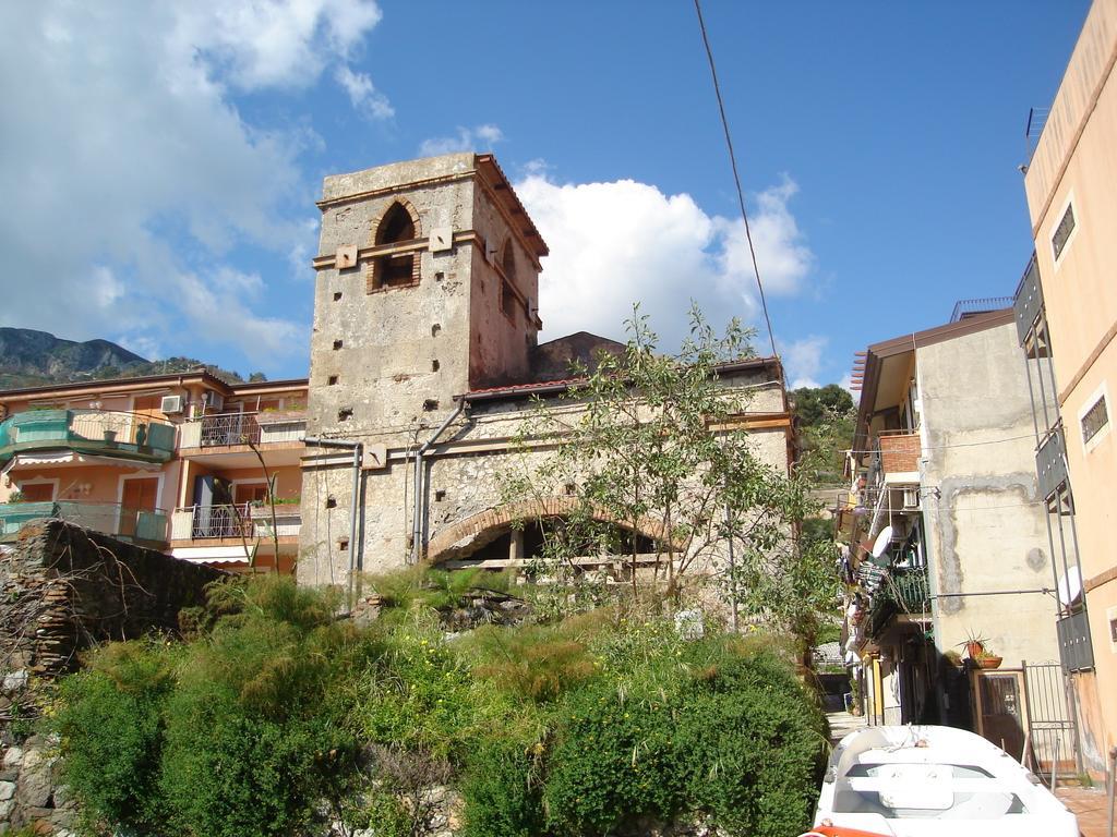 Vacanza Taormina Mare Mazzeo Ruang foto