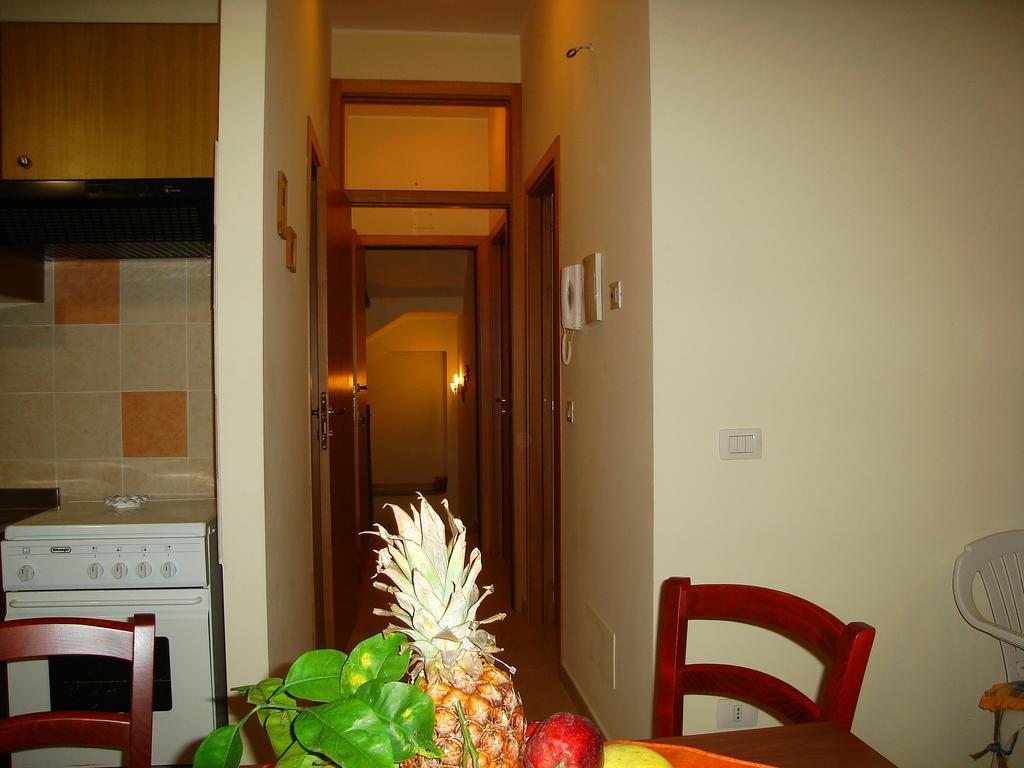 Vacanza Taormina Mare Mazzeo Ruang foto