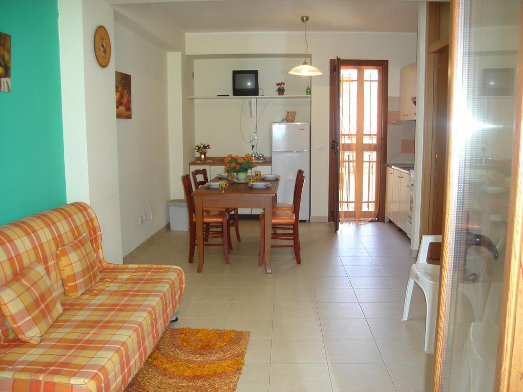 Vacanza Taormina Mare Mazzeo Ruang foto